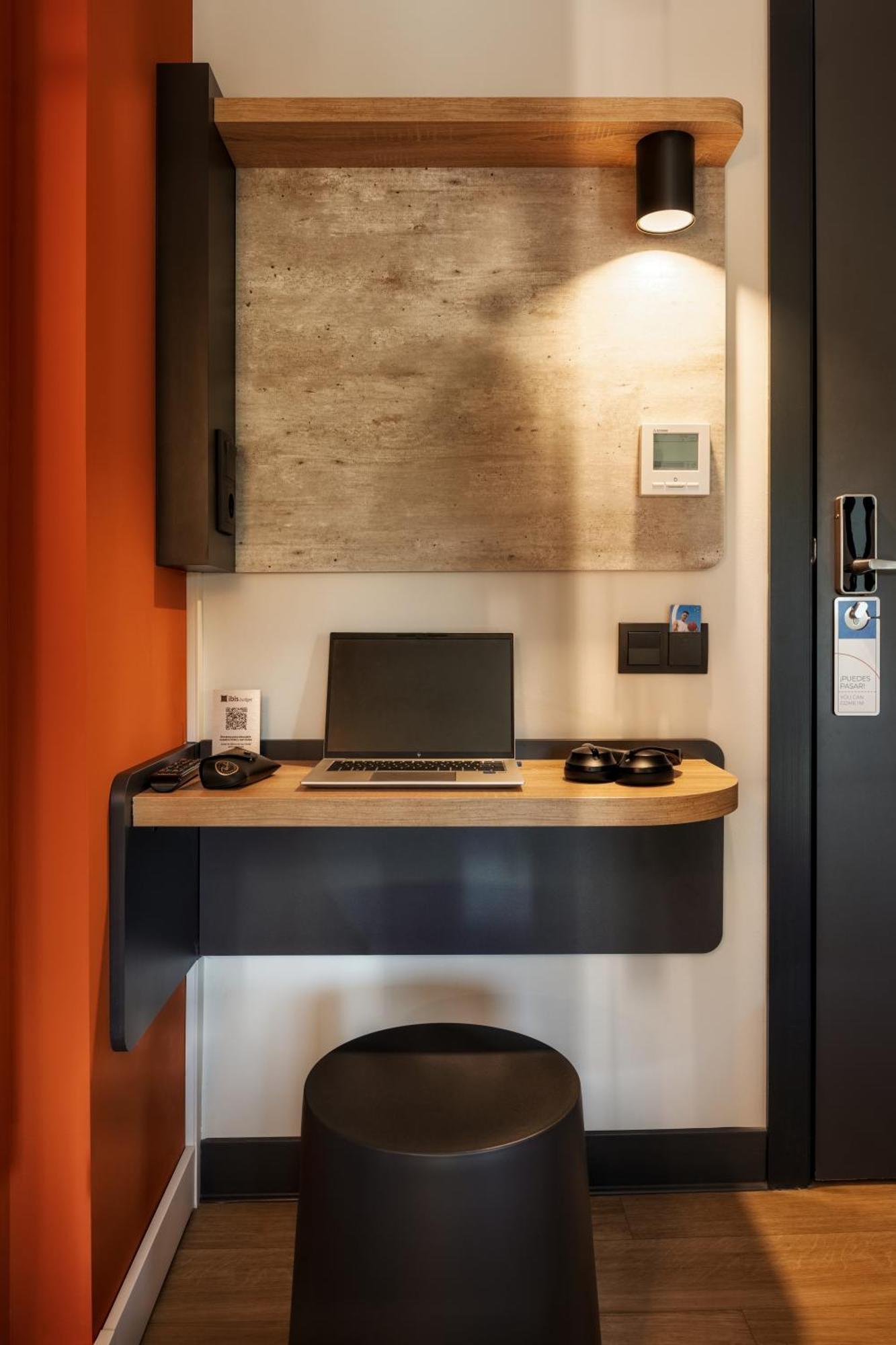 Ibis Budget Madrid Aeropuerto 外观 照片