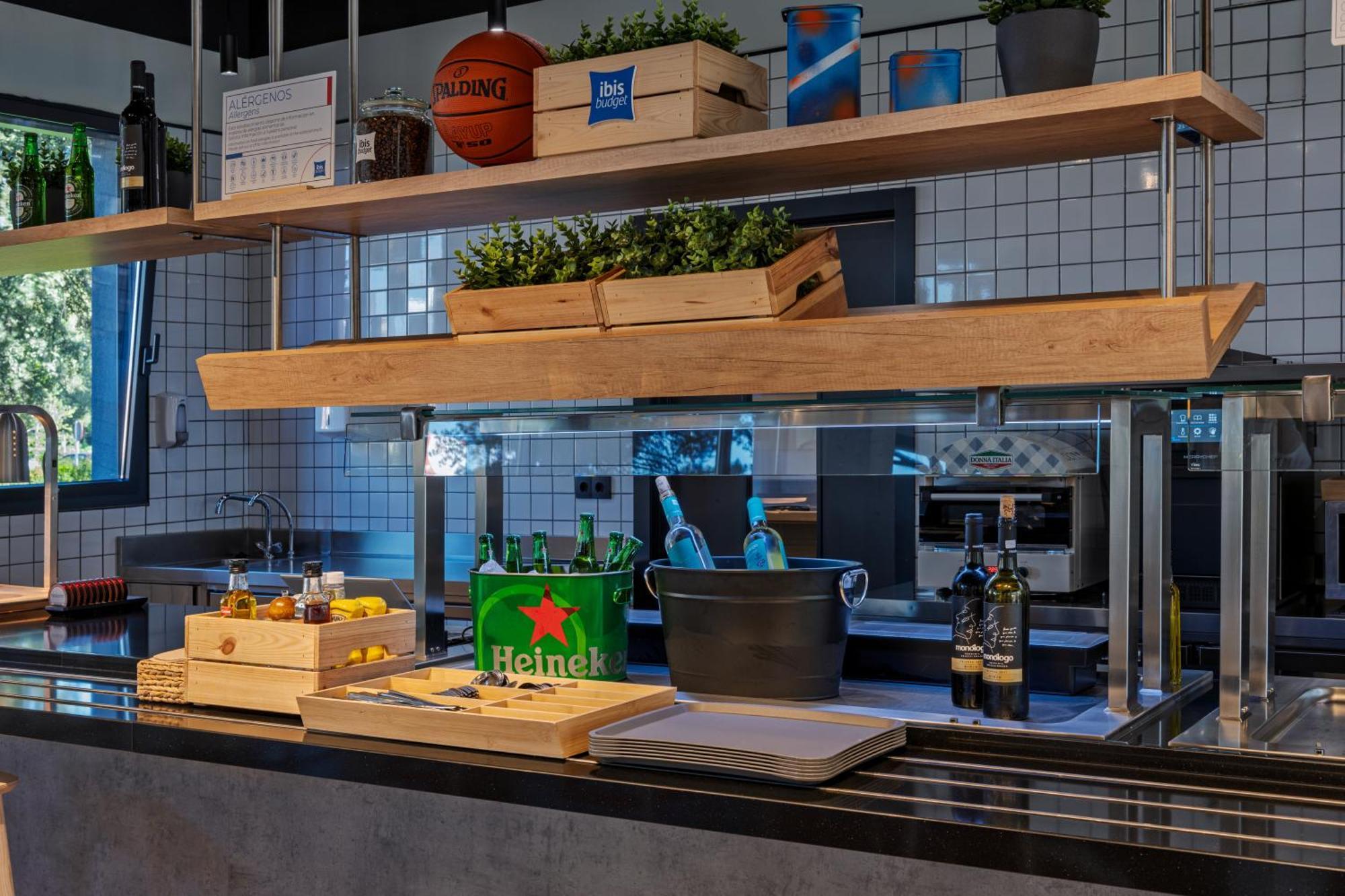 Ibis Budget Madrid Aeropuerto 外观 照片