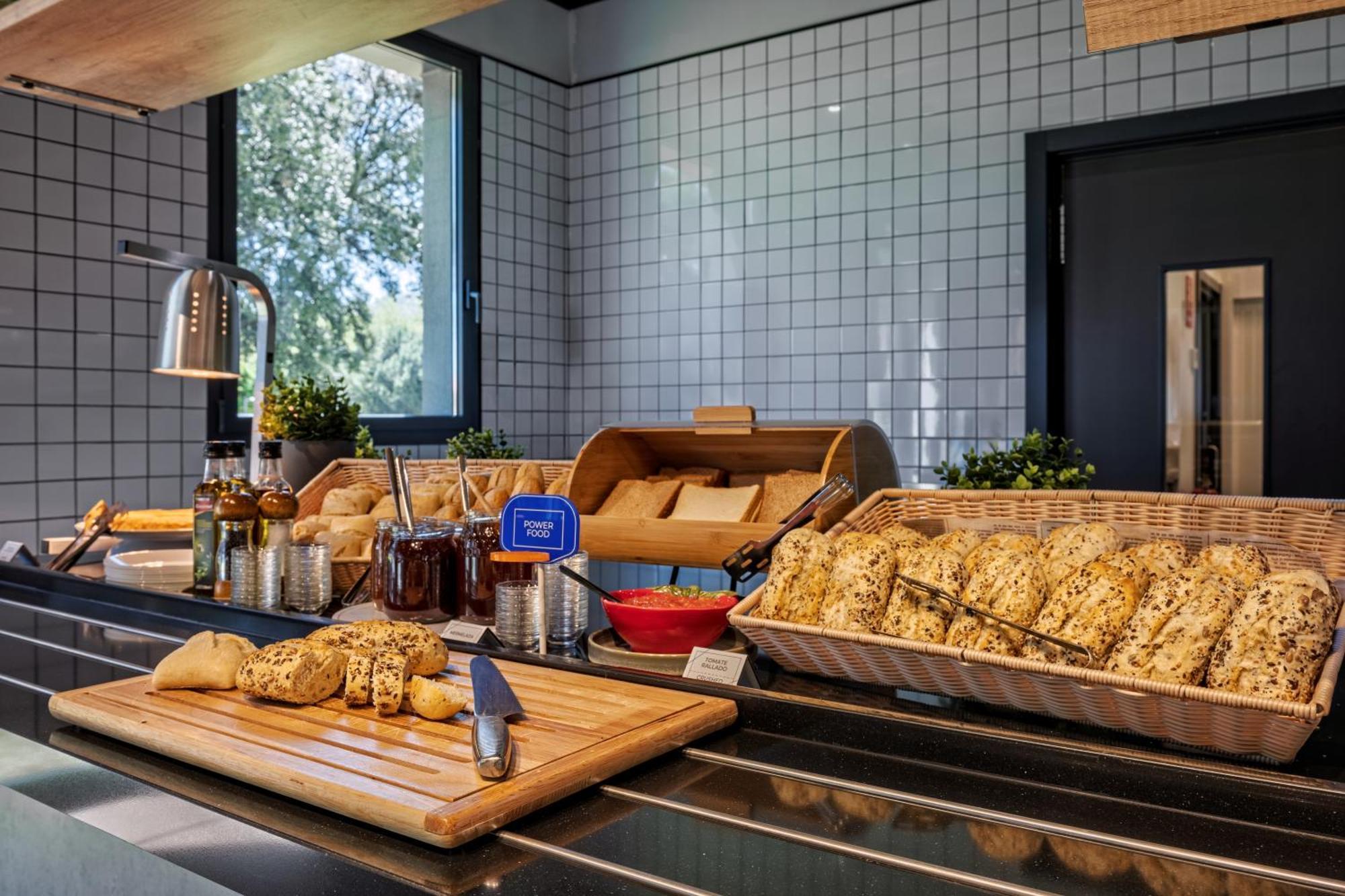 Ibis Budget Madrid Aeropuerto 外观 照片