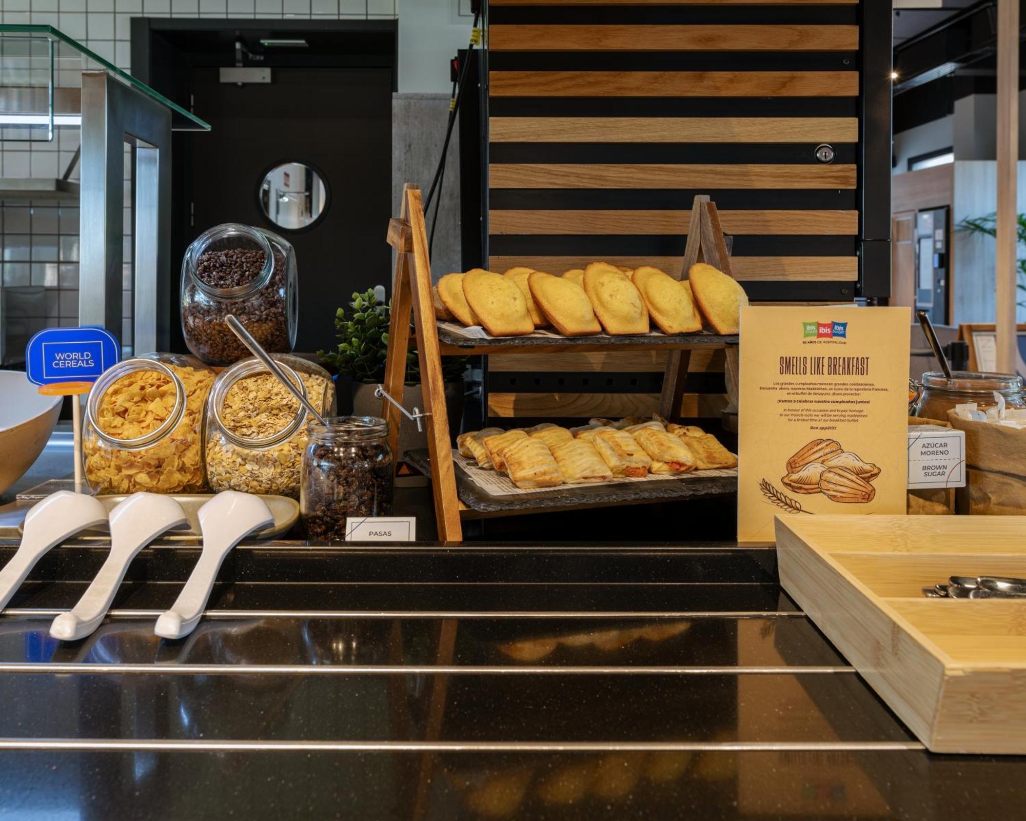 Ibis Budget Madrid Aeropuerto 外观 照片