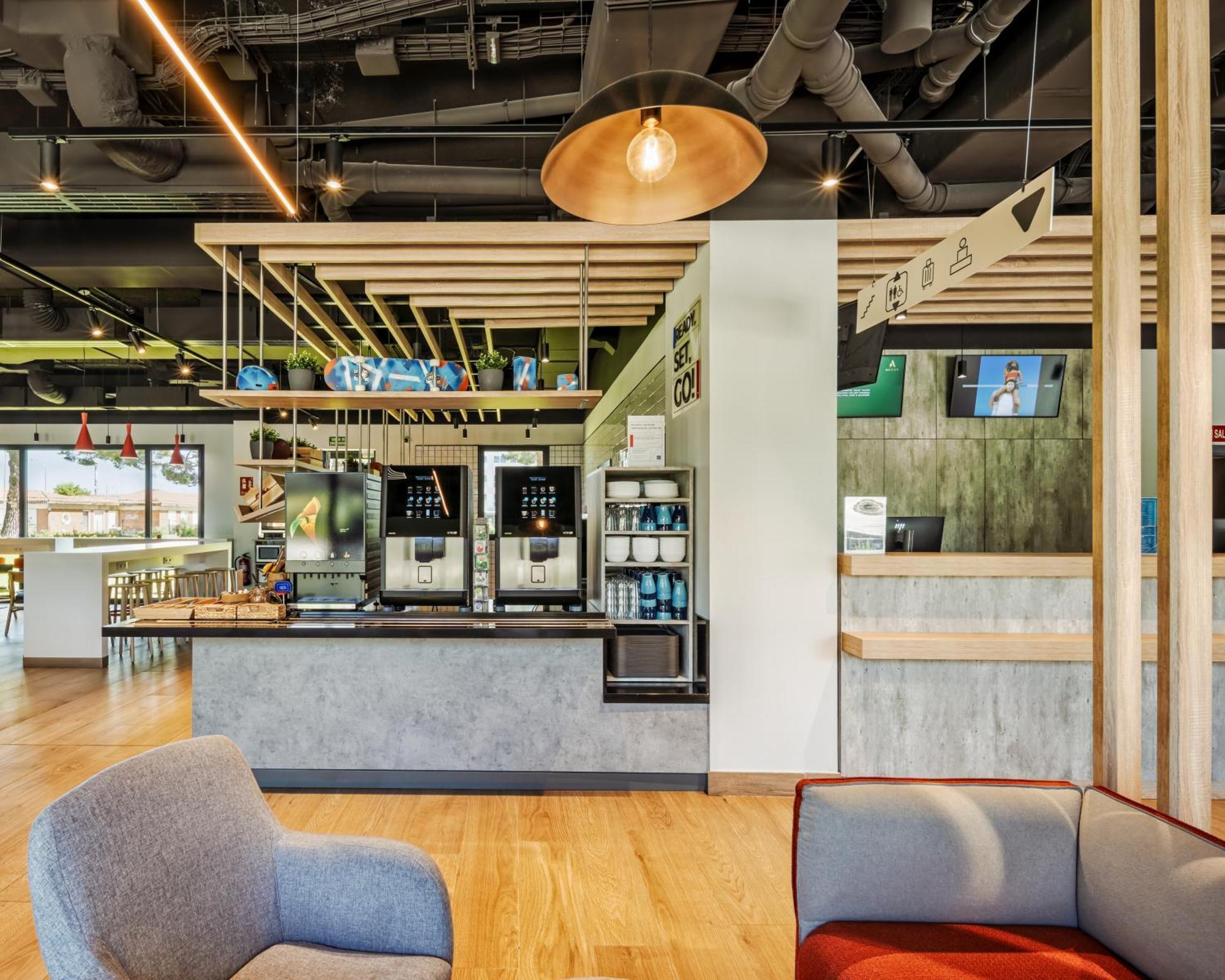 Ibis Budget Madrid Aeropuerto 外观 照片