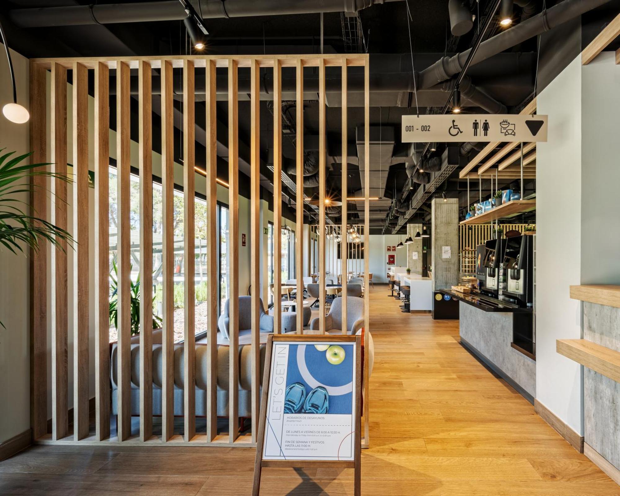 Ibis Budget Madrid Aeropuerto 外观 照片