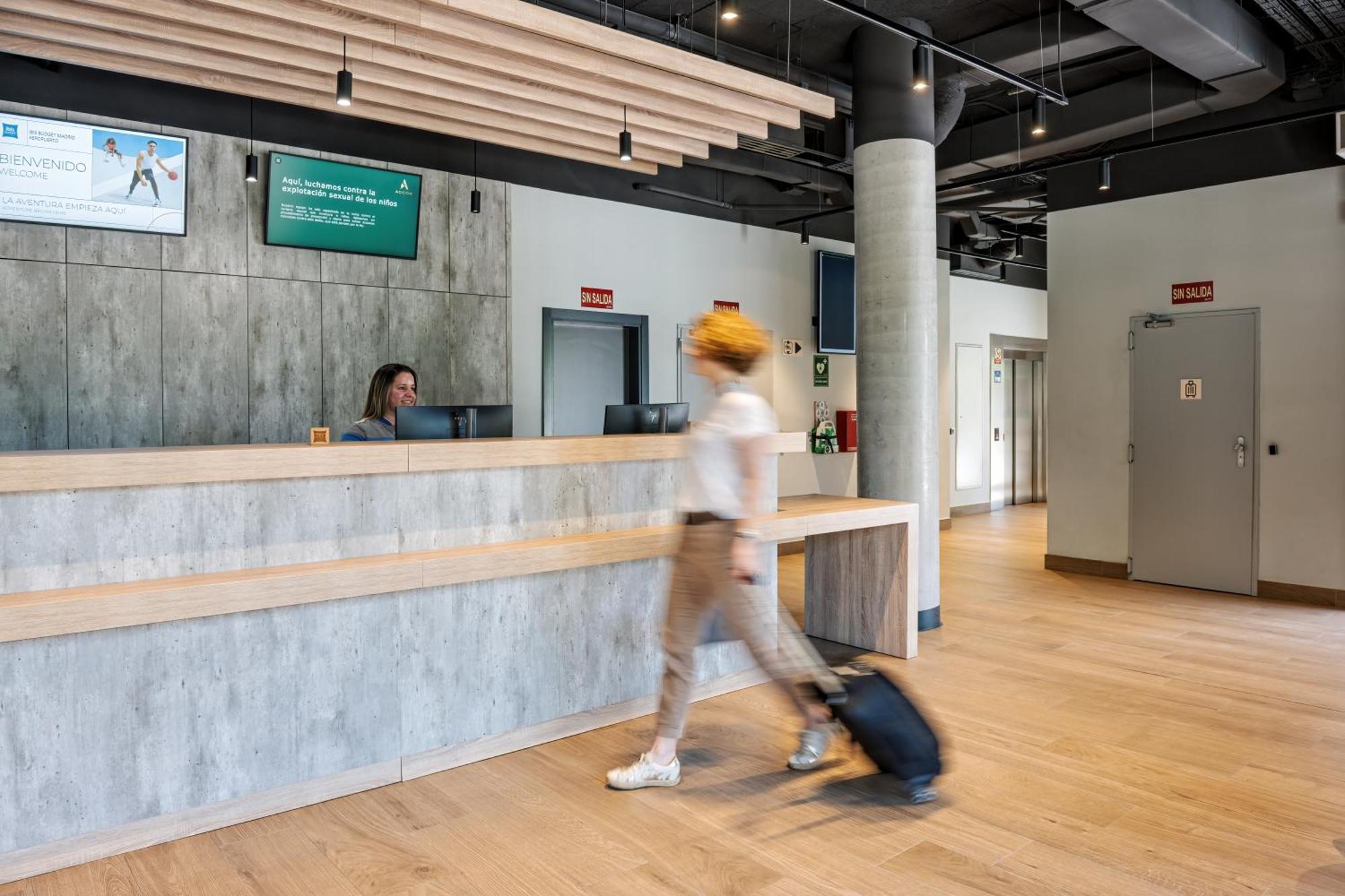 Ibis Budget Madrid Aeropuerto 外观 照片